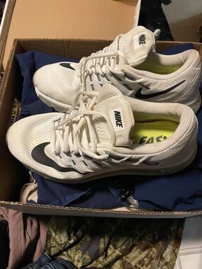 Nike  AIRMAX White Sneakers with Black Swoosh M3
